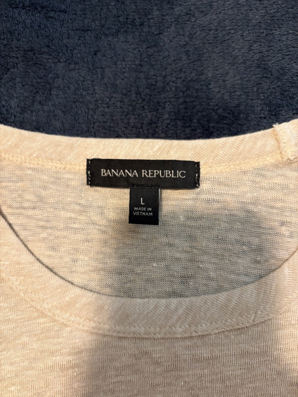 Banana Republic Tan Linen Crew Neck Short Sleeve Shirt - Picture 2 of 3